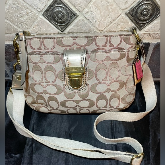 EUC Vintage Coach Poppy Daisy Outline Metallic Crossbody tan and pink - Picture 2 of 16